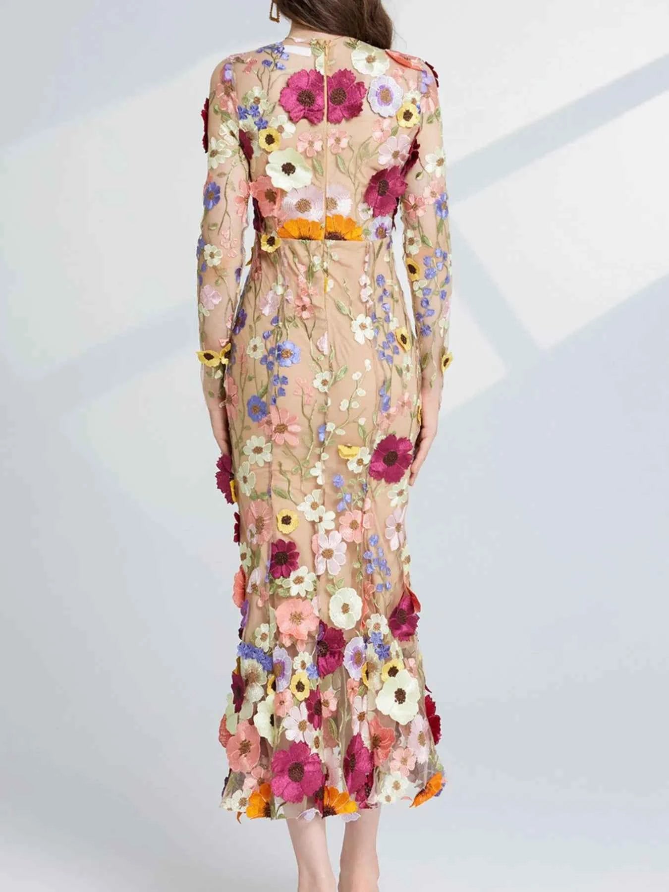 Floral Embroidered Mesh Long Sleeve Midi Dress 8c2f4724-5c2e-428a-a601-8ef0100c33dc-Max-Origin