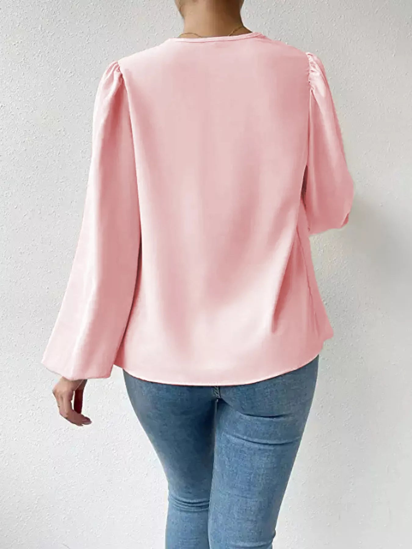 Full Size Cowl Neck Balloon Sleeve Blouse Plus Size 8c36a09a916940a8bf83cdd308af020e-Max-Origin