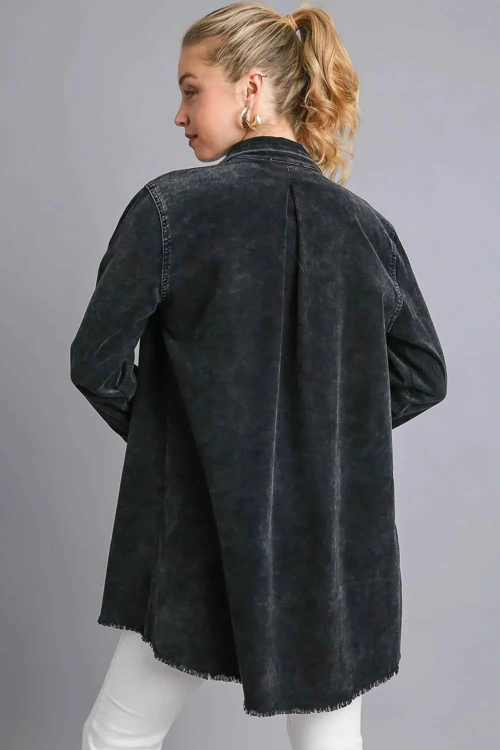 Umgee Raw Hem Button Down Denim Jacket with Chest Pockets 8d00b245-3e86-421e-97b5-ab88b314301a-Max