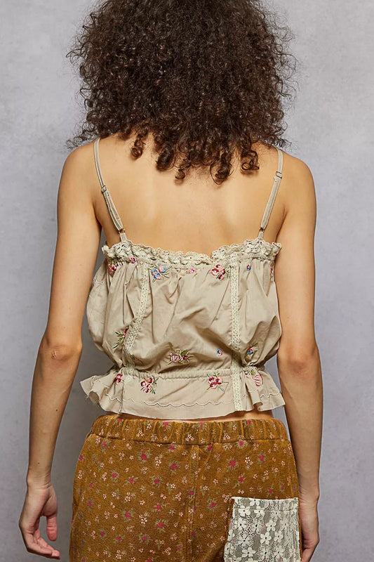 Button Down Floral Embroidered Cropped Cami with Lace Detail 8d2b48c6-cc55-4568-bf55-72791fe670f2-Max-Origin