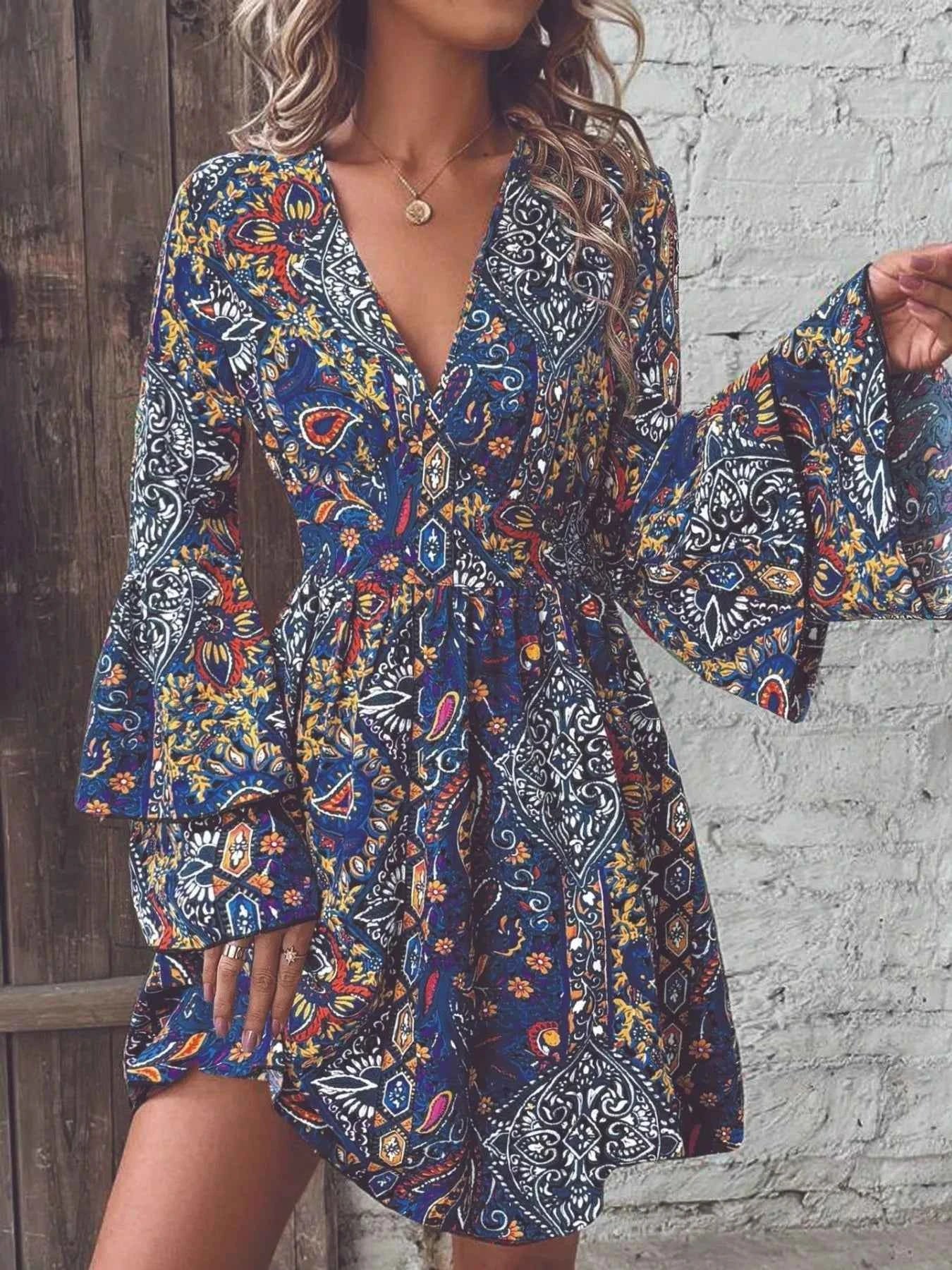 Paisley Print V-Neck Flounce Sleeve Dress Blue 8d7b2d6f-3bfa-4711-a266-354fd3f21bee-Max-Origin