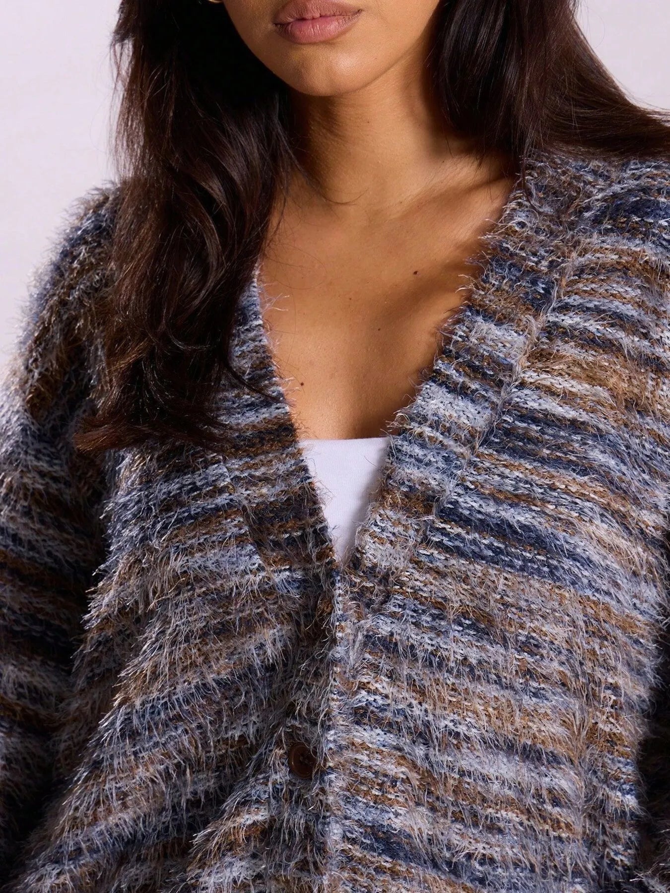 V-Neck Long Sleeve Cardigan 8d8f9fd7-1f28-4562-aa4a-ad4f01dd9c19-Max-Origin