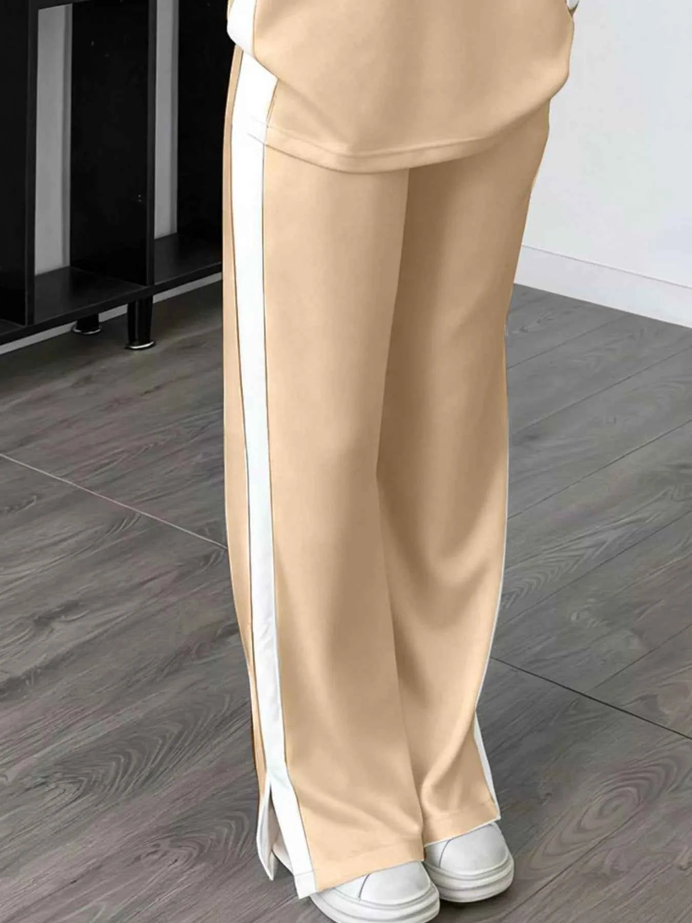 Full Size Contrast Round Neck Top and Pants Set Plus Size 8dafe543-c03b-4050-bf30-a158f5129686-Max-Origin