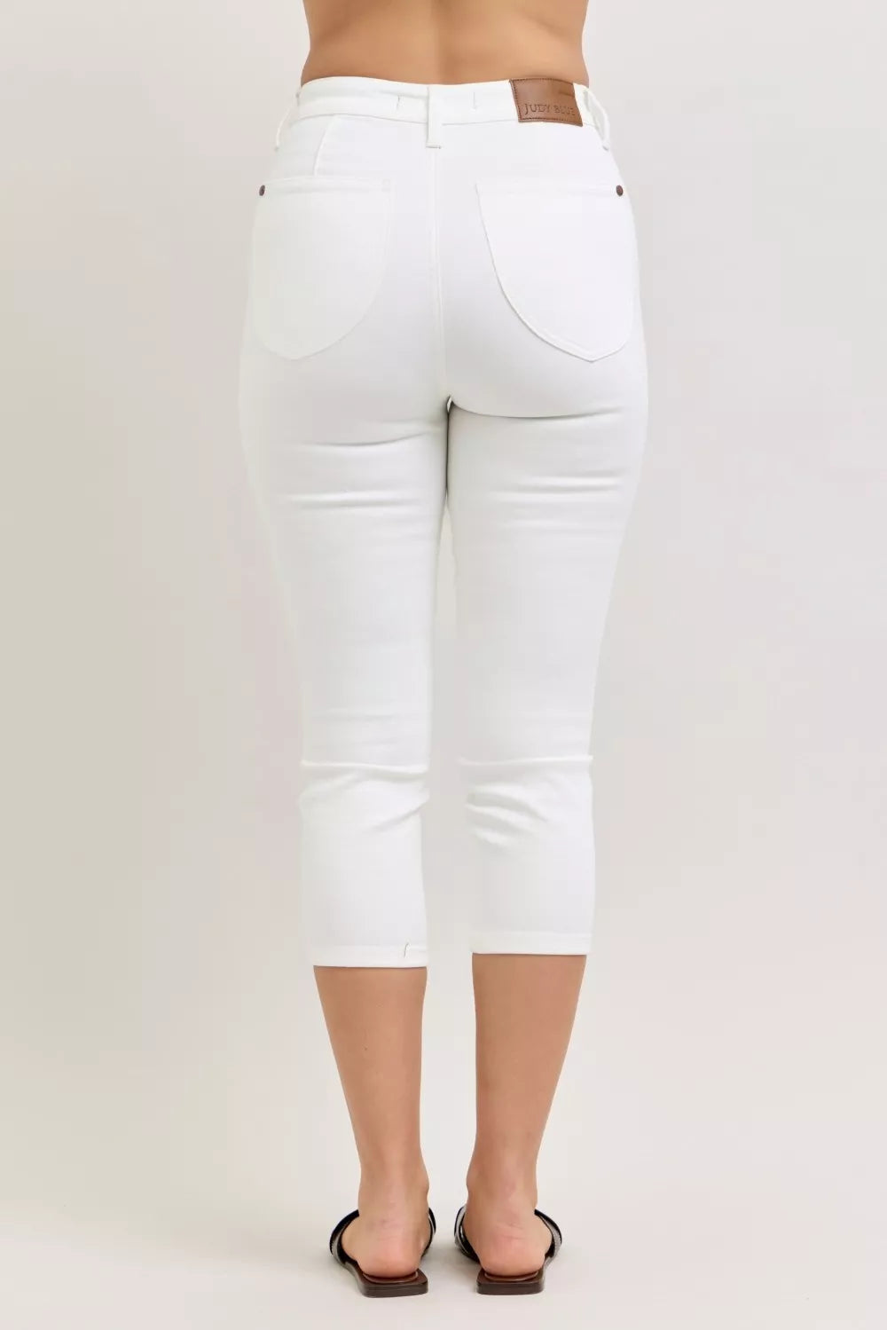 Judy Blue High Waist Extended Waistband Capri Pants with Spade Pockets 8de5011250644412bfa07550e2f95e7d-Max-Origin