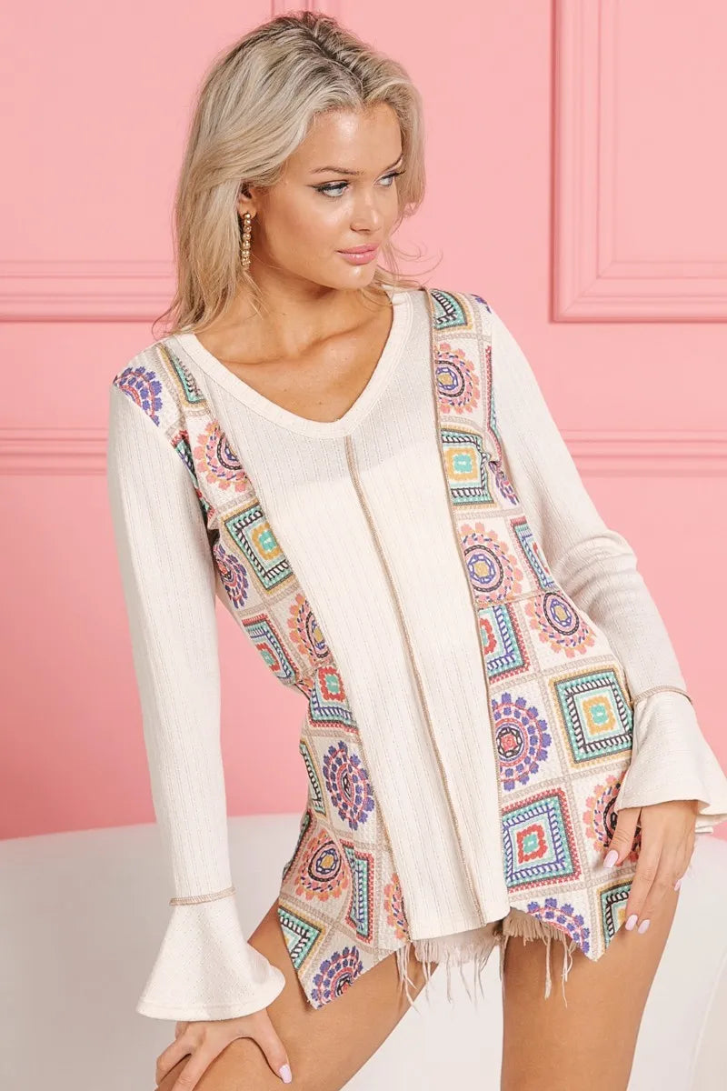 BiBi Granny Square Print Contrast Annie Rib V Neck Top 8df0a3a574bd4abb8c3c228231da9a28-Max-Origin