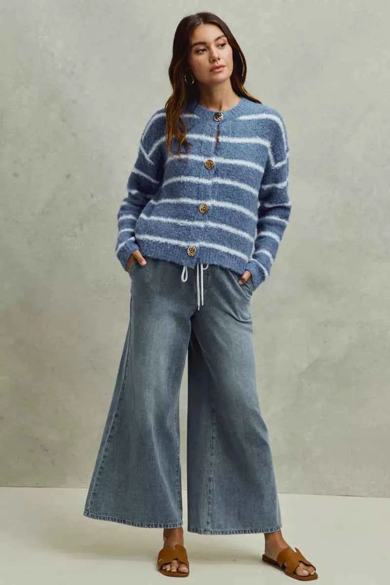 SO ME Mid Rise Elastic Waist Flare Denim Jeans 8df1dd7001744dc08c763dd886a288e0-Max-Origin