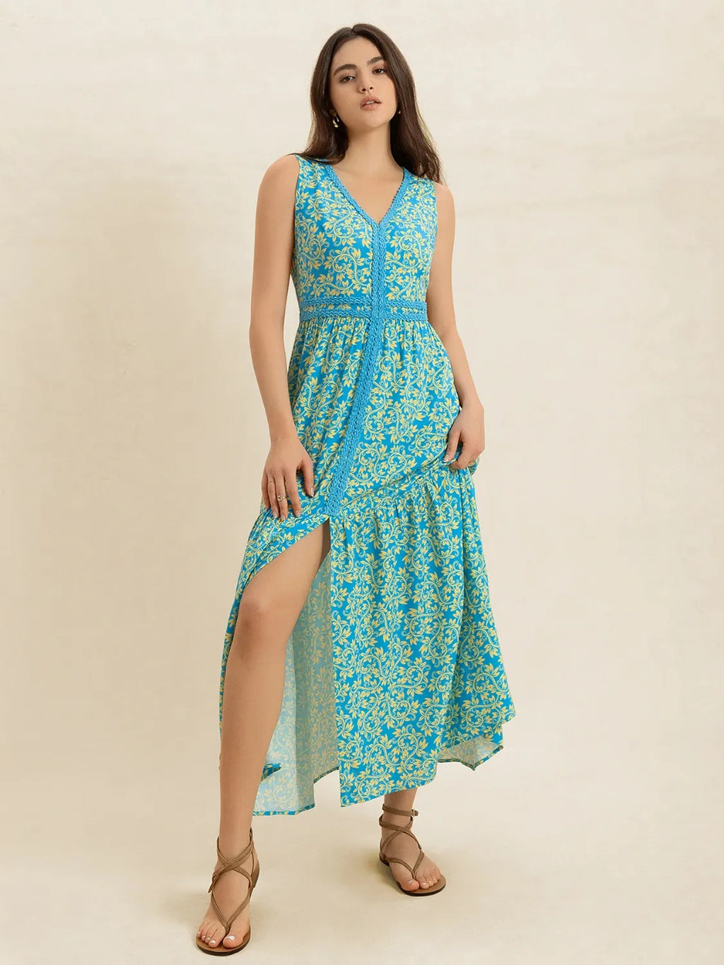 Slit Printed V-Neck Sleeveless Dress 8dfa900f-f47b-45dc-8e88-9692760ea0bc-Max-Origin