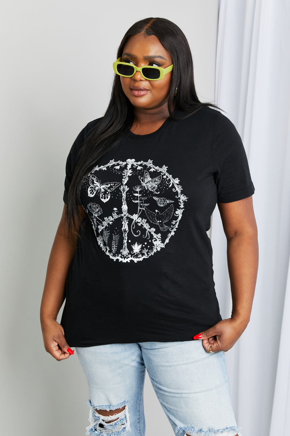 mineB Full Size Butterfly Graphic Tee Shirt 8e18668a99044dcfa22bb7c5b39a1345-Max