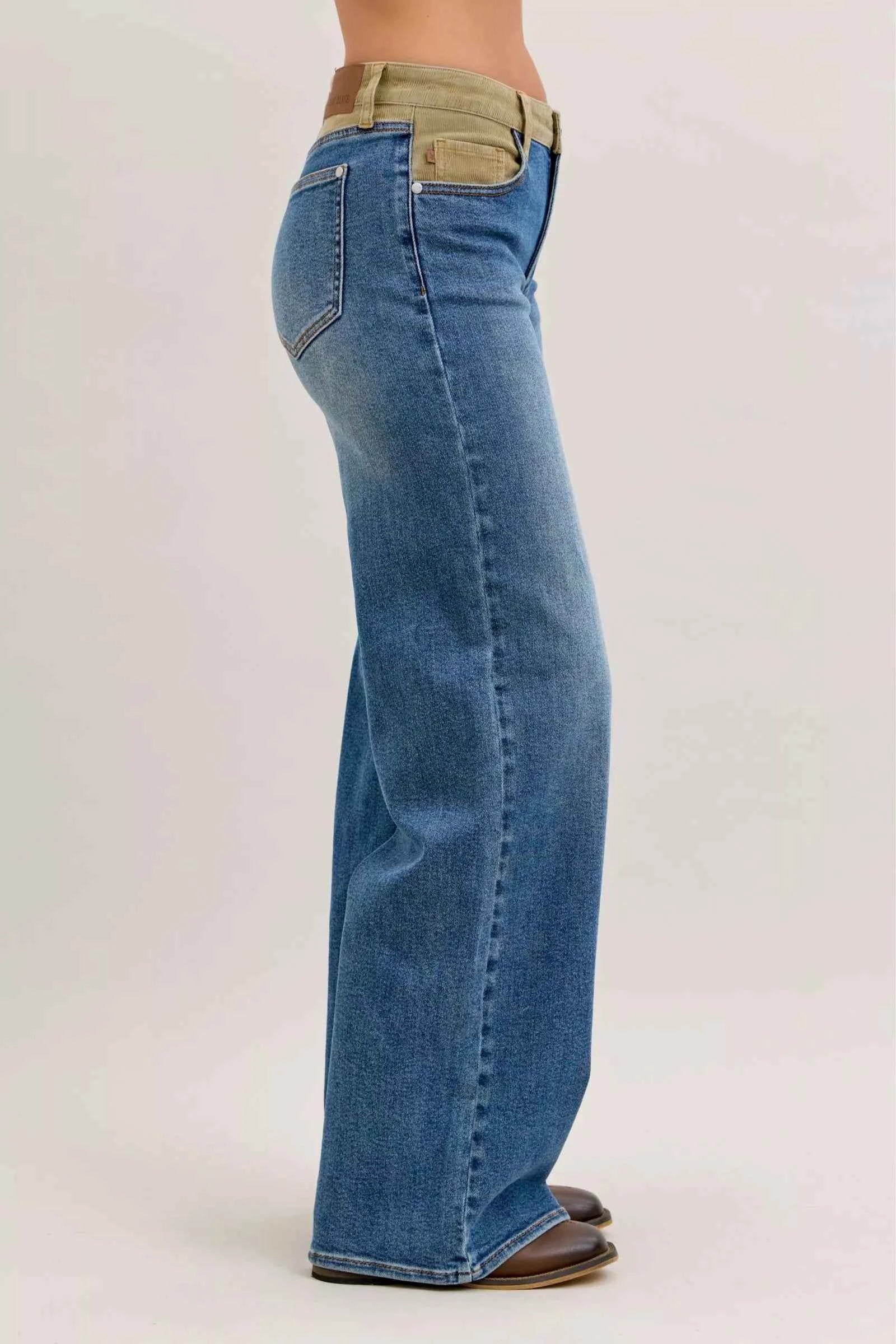 Judy Blue MR Column Straight Jeans with Corduroy Waist 8ea24a0e-5d0b-4082-a567-7c6ebe79469d-Max-Origin