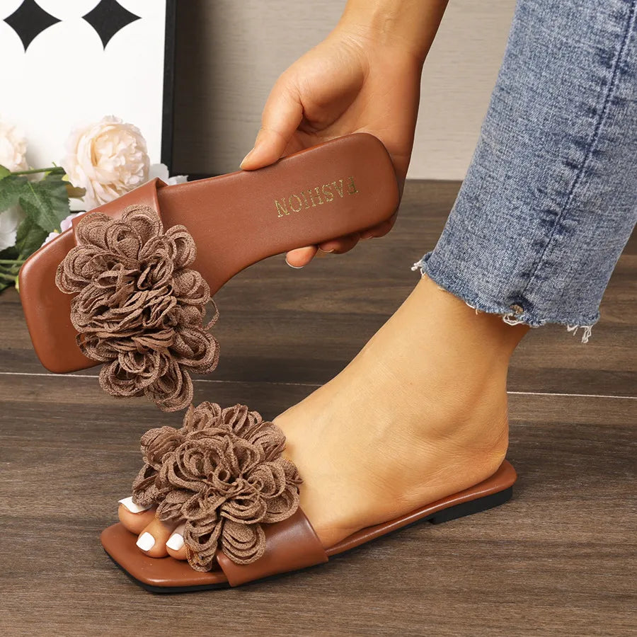Floral Embellished Flat Sandals 8ede9afc-c6a7-4312-9499-0b8e56ee777a-Max-Origin
