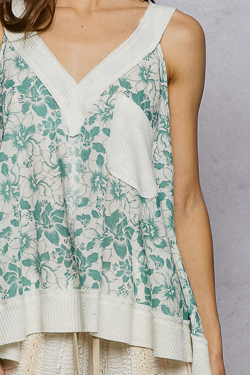 POL Floral V-Neck Tank with Front Pocket 8ef0e1ff-f41c-44b2-b7c2-2b86566a890f-Max