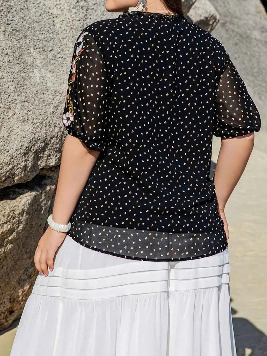 Plus Size Printed Tie Neck Half Sleeve Blouse 8f456e48-1774-49cd-83c4-44e18e8422a5-Max-Origin