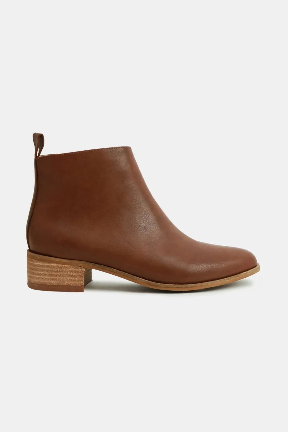 Beast Fashion PU Leather Block Heel Boots 8f514ed1-821c-41ce-befd-30f0989c50e1-Max