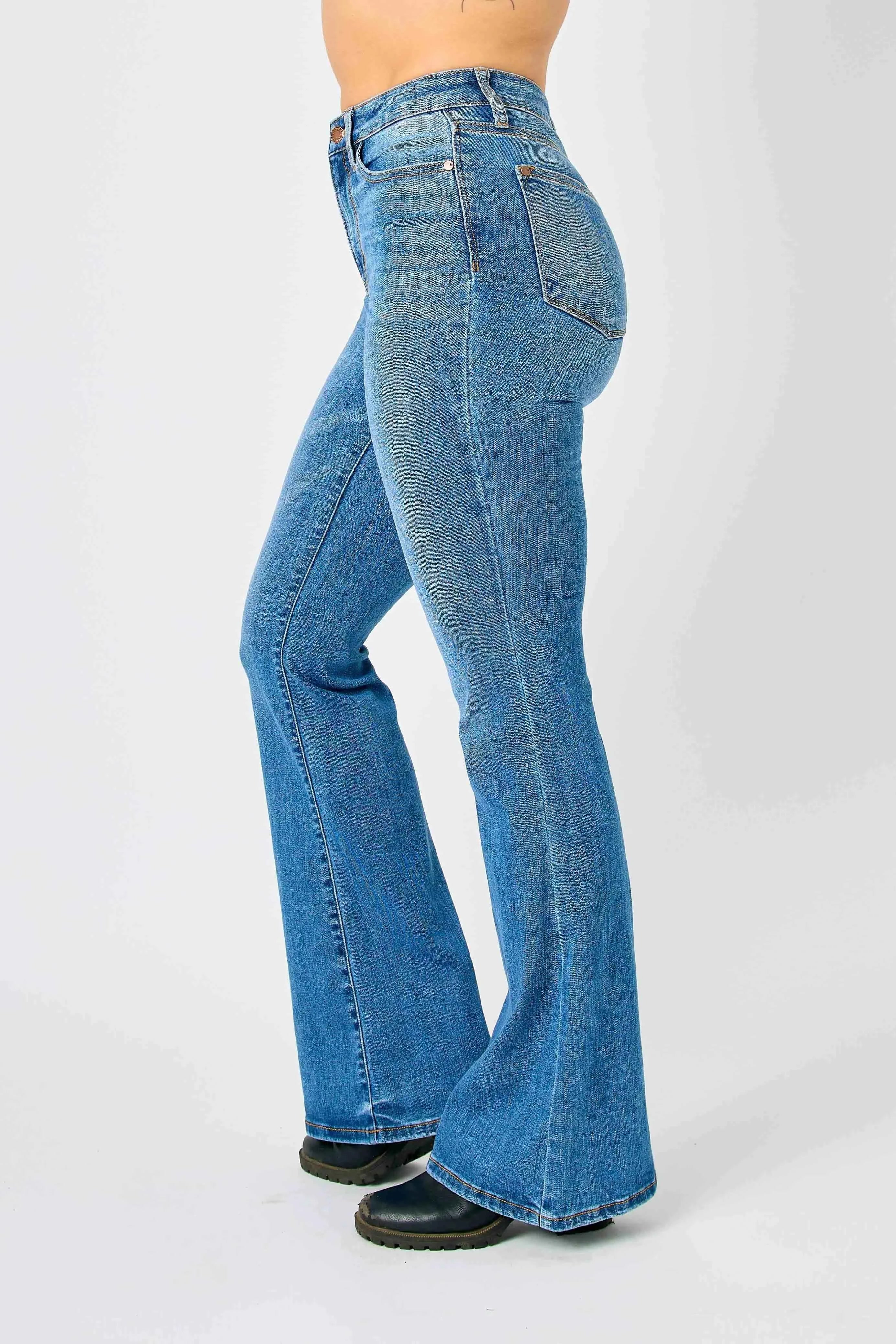 Judy Blue Full Size Hw Classic Flare Jeans Plus Size 8f6dc12b088a49bd8158aa441e5e7a25-Max-Origin