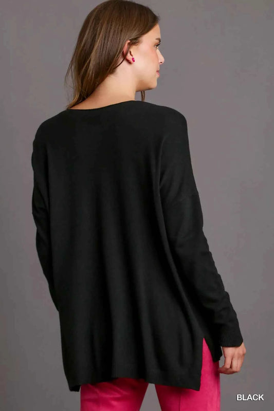 Umgee V-Neck High Low Hem Knit Top with Side Slit 8f7007c6-6f60-41ae-bc1d-bcf2fdbad138-Max-Origin