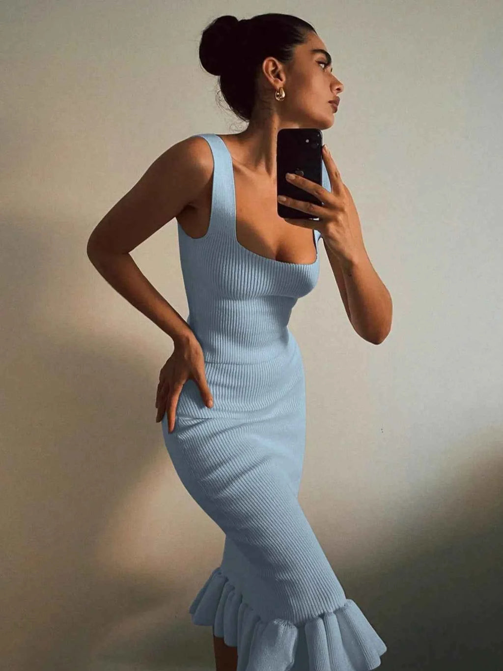 Ribbed Knit Bodycon Mermaid Dress with Ruffle Hem 8f8125dd-139a-4753-87e8-38280670bb92-Max-Origin