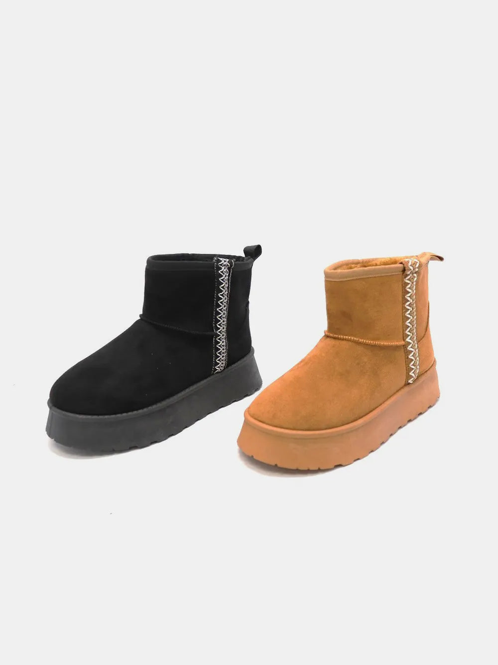 WILD DIVA Round Toe Platform Boots 8f9606fc-409e-4db0-8568-543059e989df-Max