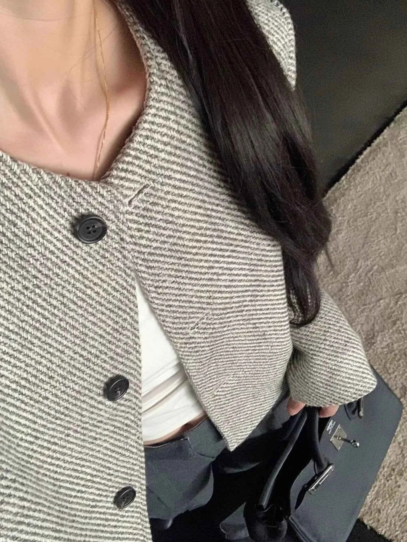 Button Up Tweed Cropped Jacket 8fd602e6-1b76-4c83-99fd-aaabb1d40ab1-Max-Origin