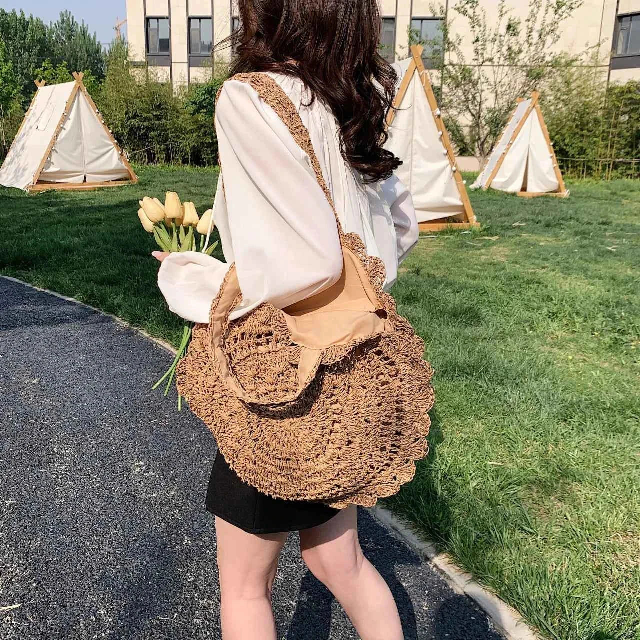 Woven Straw Shoulder Bag Khaki onesize 8fdbd09a2a654eb580cd85172dab1668-Max-Origin