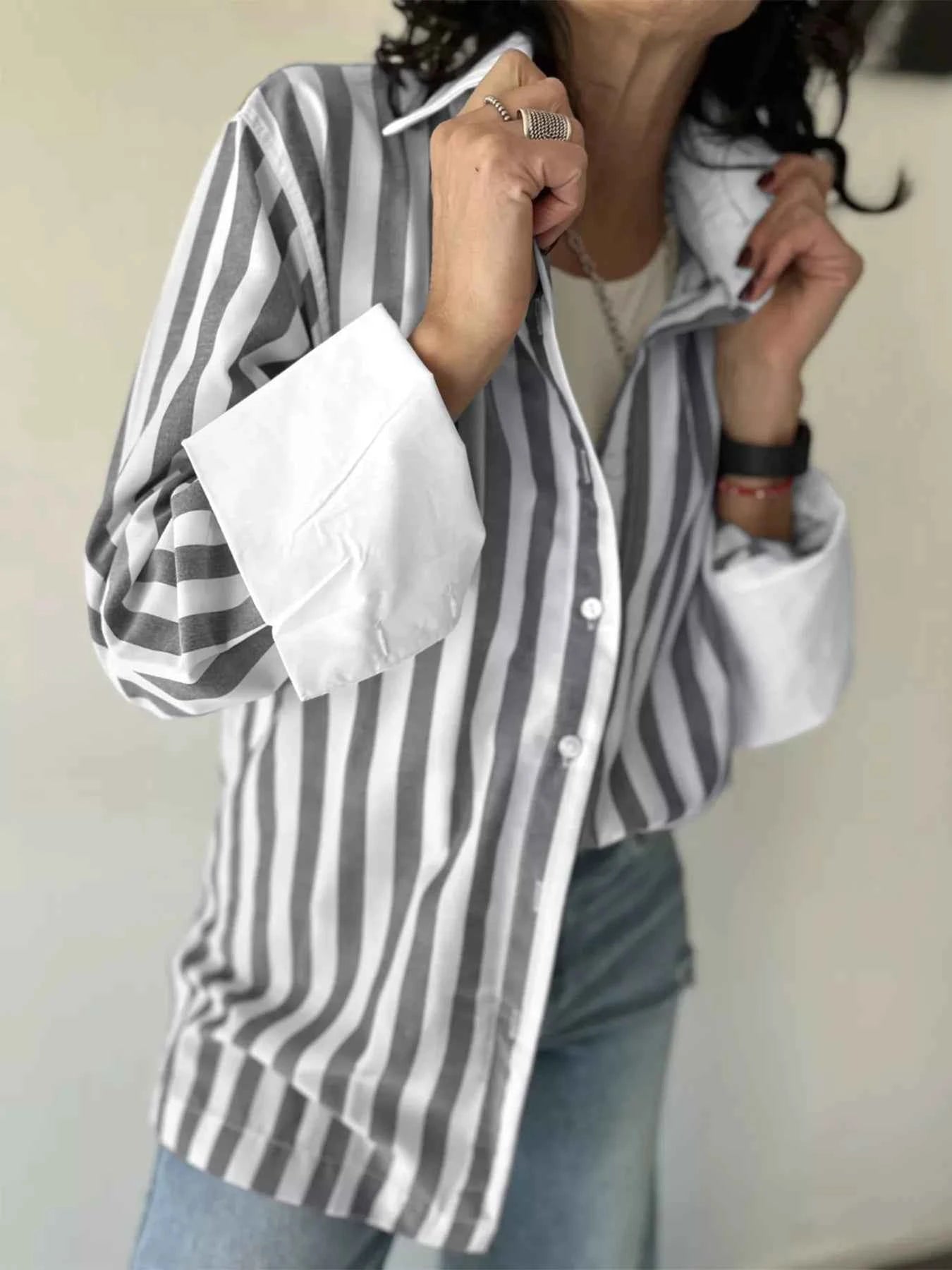 Striped Oversized Button-Up Shirt 9019841f-e295-4fa6-a062-be6338e9dd6b-Max-Origin