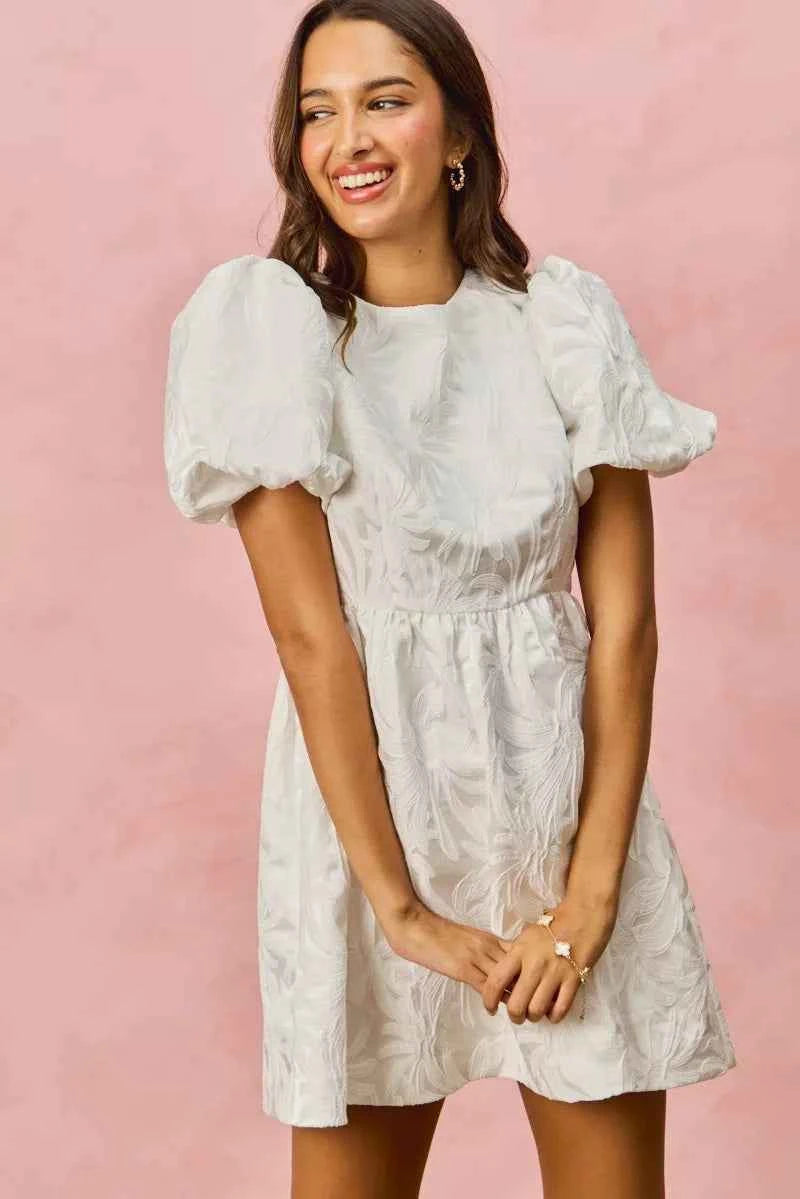 SO ME Floral Jacquard Bubble Shorts Sleeves Mini Dress 90402d7909dd40b387faf9999e7626e1-Max-Origin