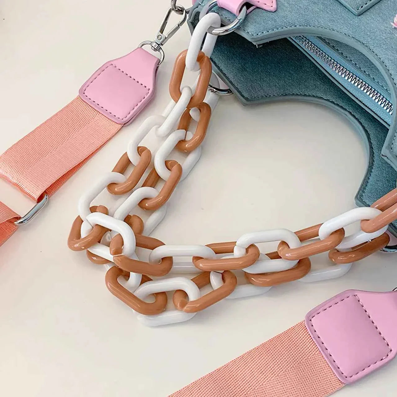 Star Patch Shoulder Bag with Chunky Chain 90983df9dab247ef89800d4648188dfb-Max-Origin