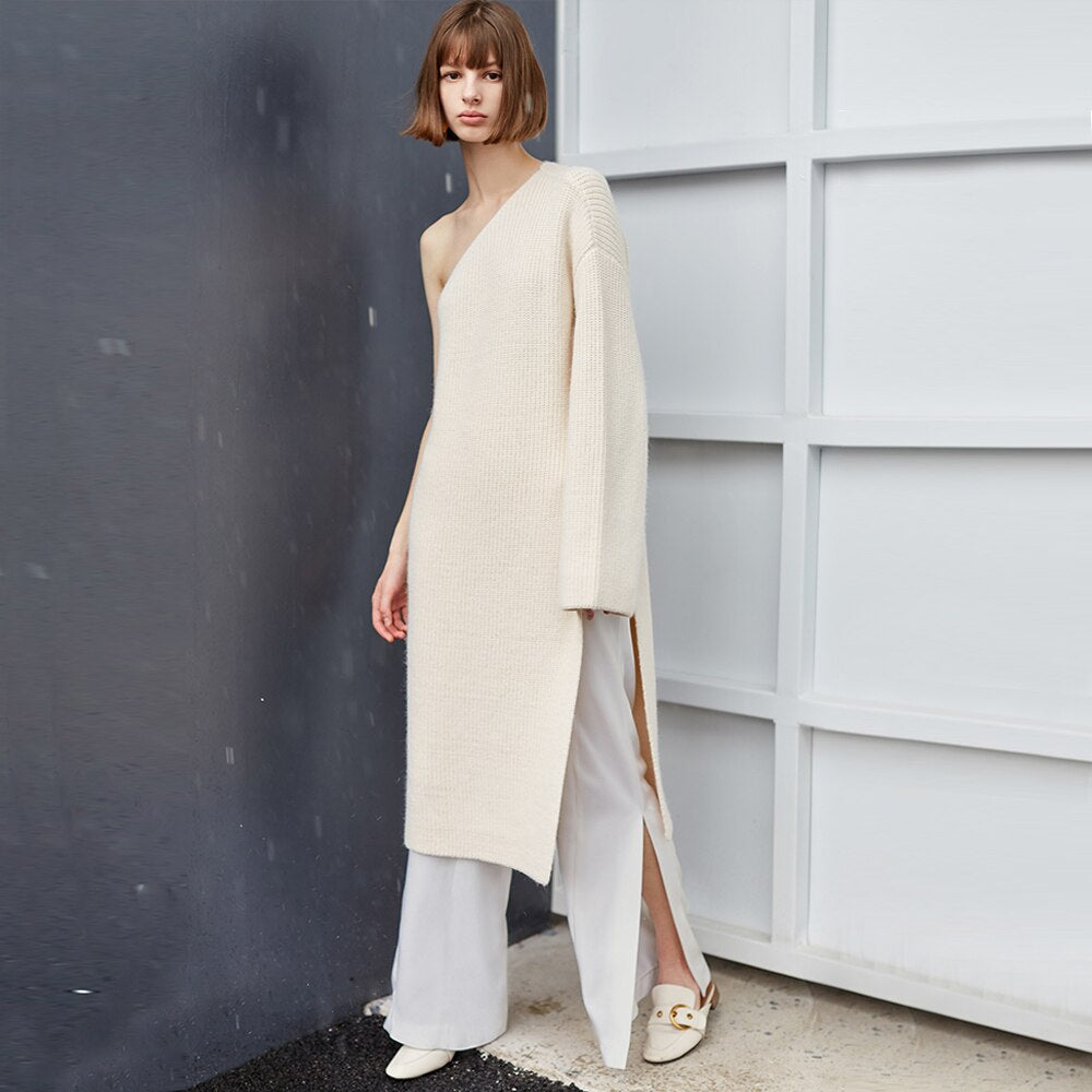 The Asymmetric One-Shoulder Wool Knit 90EA8AEE2FC54ADC961AFF5A5ADF174B