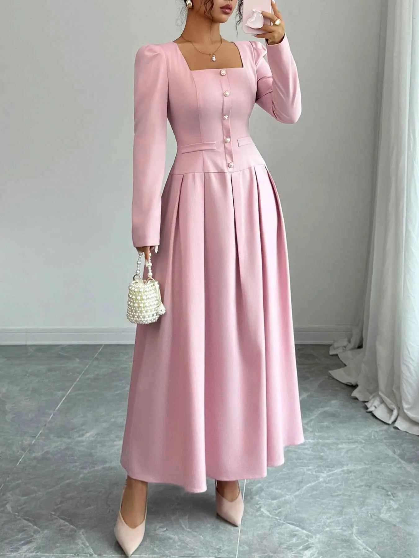 Square Neck Long Sleeve Maxi Dress 91155558-88c2-43f9-aef7-f6bbe6415574-Max-Origin