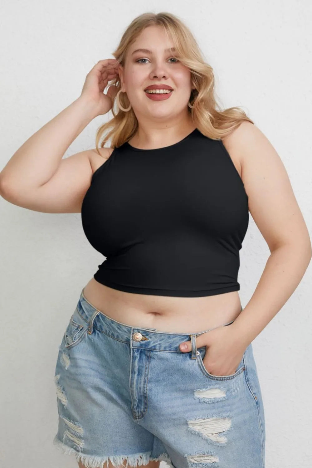 Basic Bae Full Size Round Neck Slim Tank 9116bdb9-5eb4-4da4-ab7b-bce48d122857-Max
