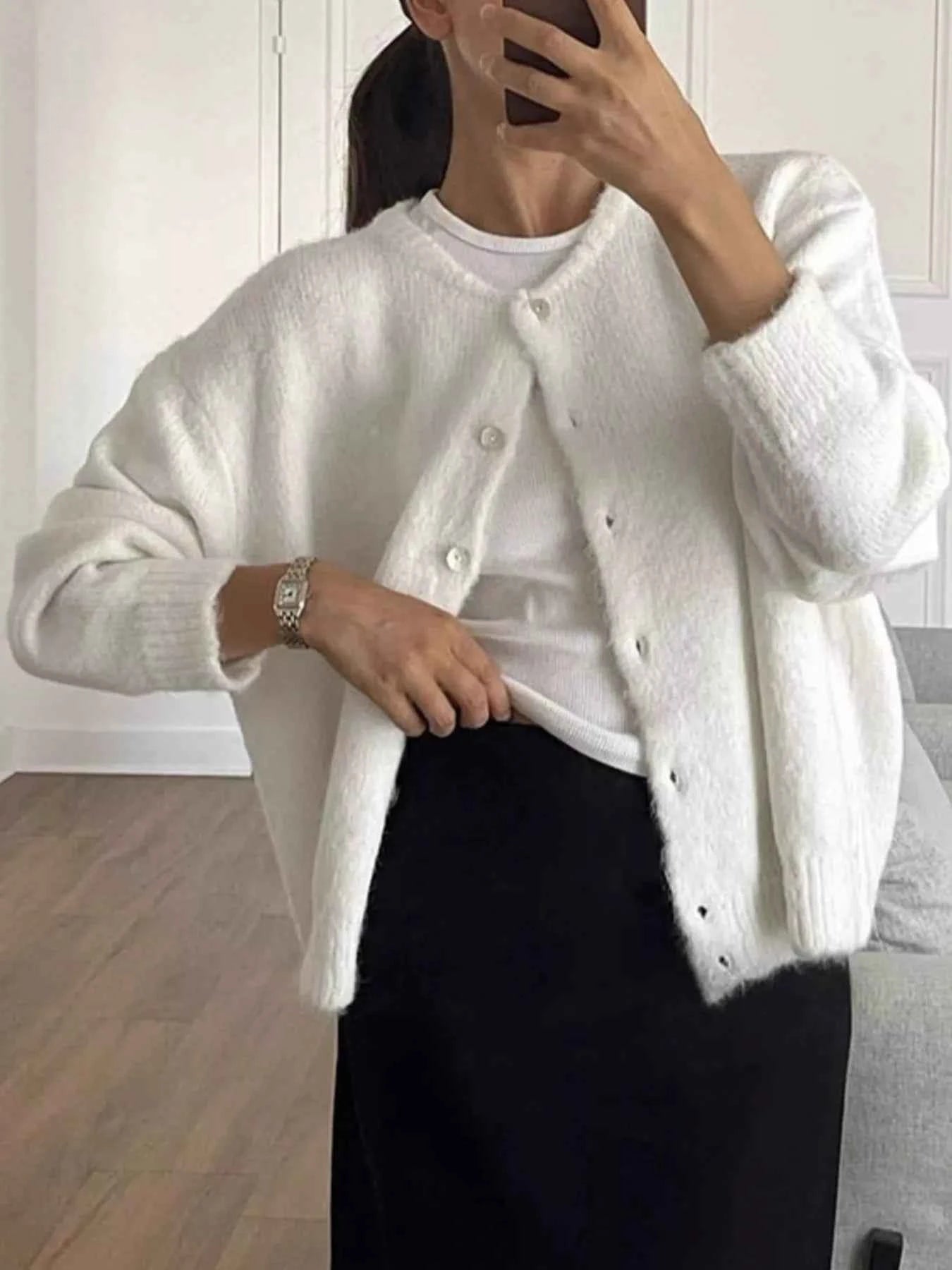 Button Up Long Sleeve Cardigan 912aa653-31eb-4af9-a6cf-1588115d972b-Max-Origin