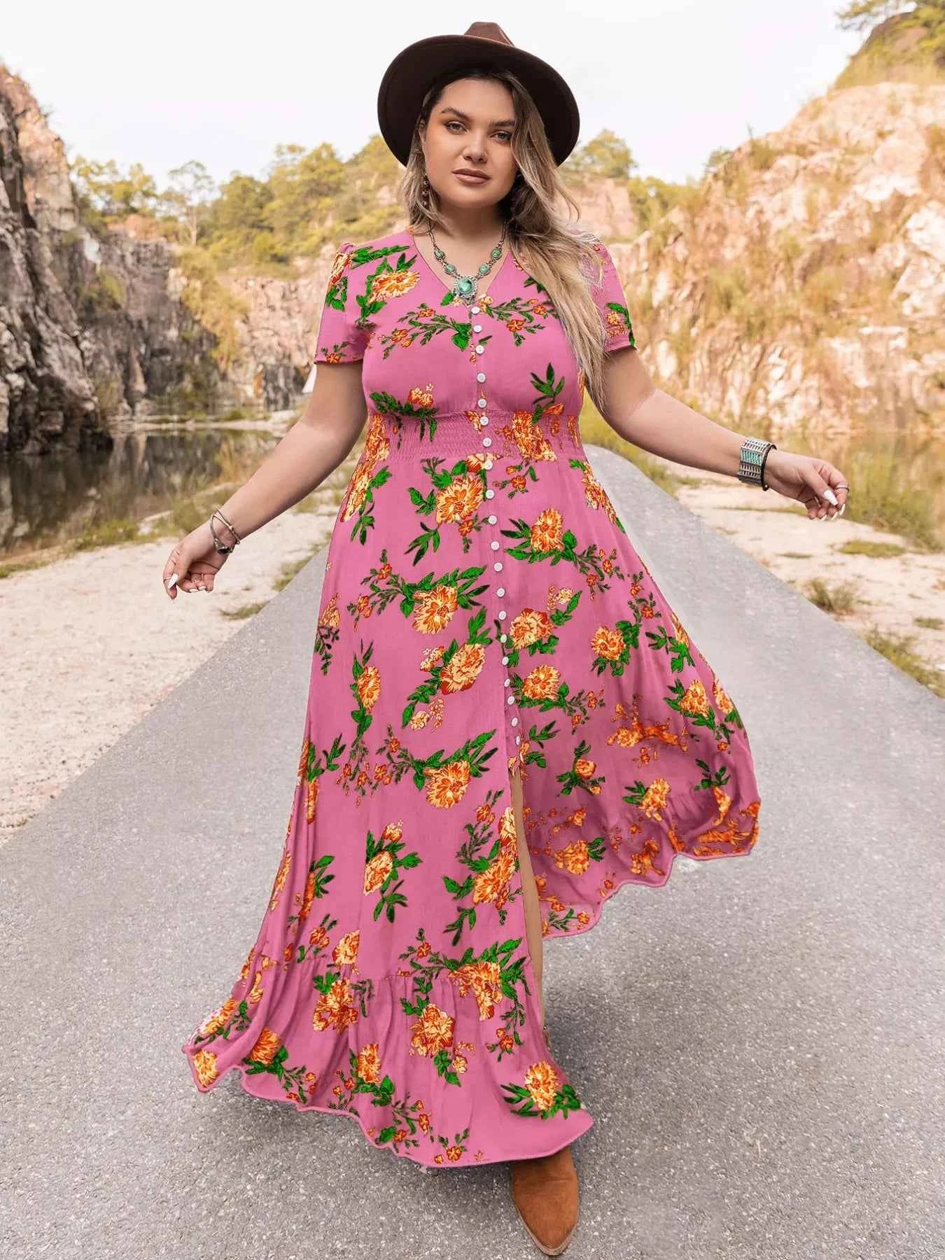 Plus Size Floral V-Neck Short Sleeve Maxi Dress 9148f0b8-0df4-49fe-b5f6-799b09e29727-Max-Origin