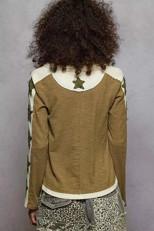 Round Neck Long Sleever T-Shirt with Star Patch 9149bb6f-6ecb-4b29-a98f-e190432e7402-Max-Origin