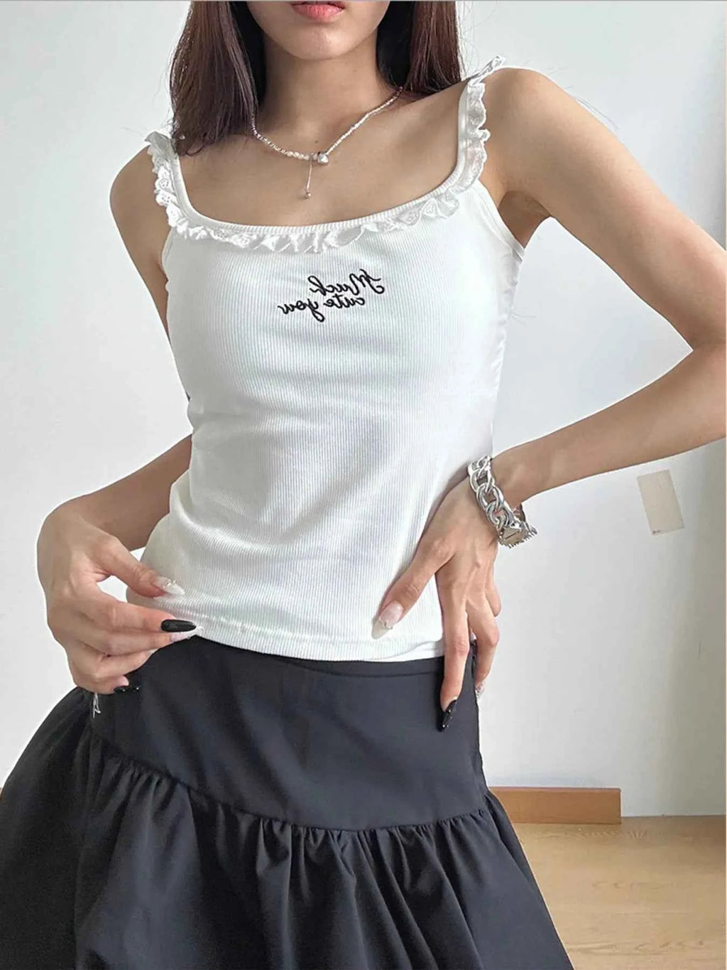 Lace Detail Scoop Neck Cami 915656d6a01141b2a111633ffcd74e26-Max-Origin