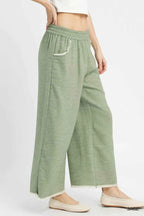 Umgee Frayed Hem Wide Leg Pants 915b520e-e31f-48ec-ac42-6207a3f16770-Max-Origin