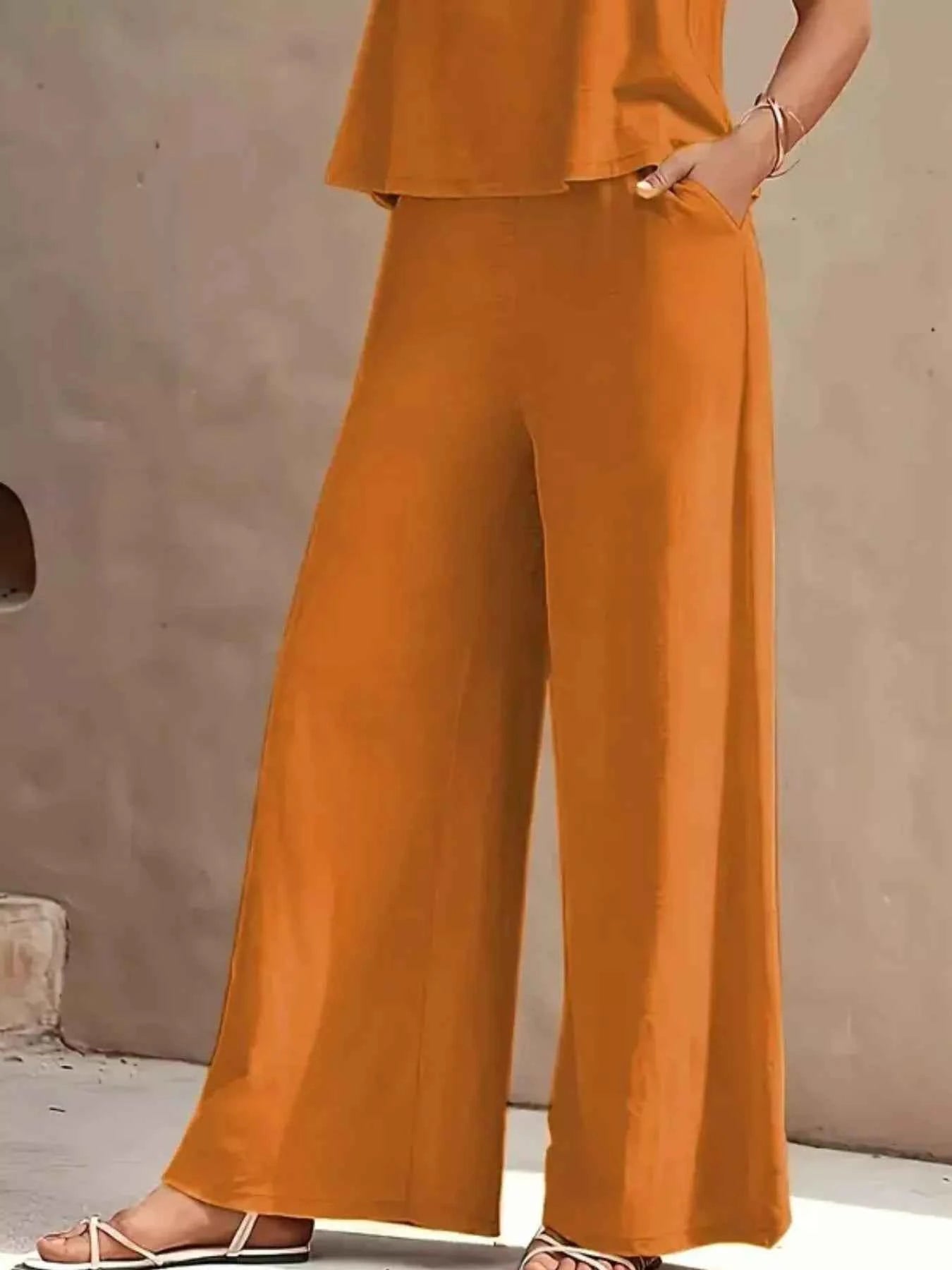 Sleeveless Top and Wide Leg Pants Set 91b09e9e-5e5c-41b6-9d76-9de63a4f38ab-Max-Origin