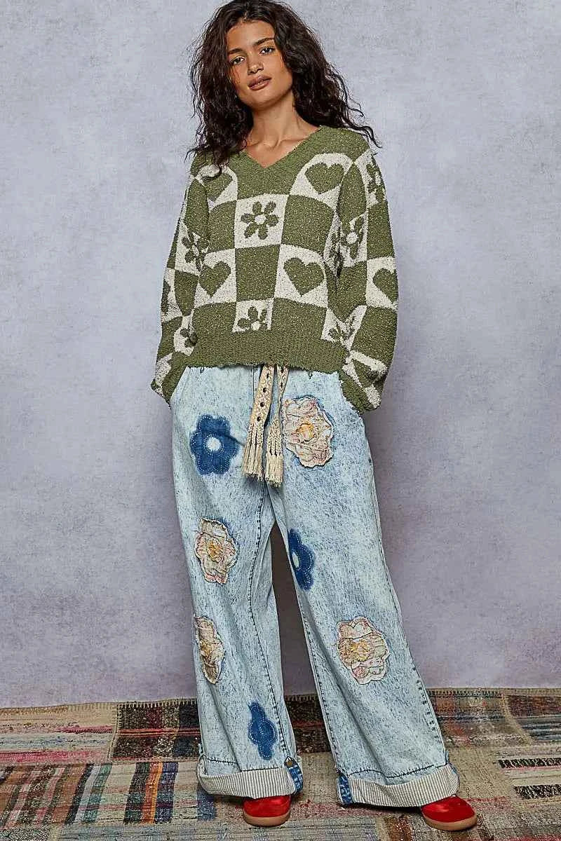POL V-Neck Heart Pattern Checkered Sweater 91b1c0fd-17e3-4fc5-9132-34649247ba95-Max-Origin