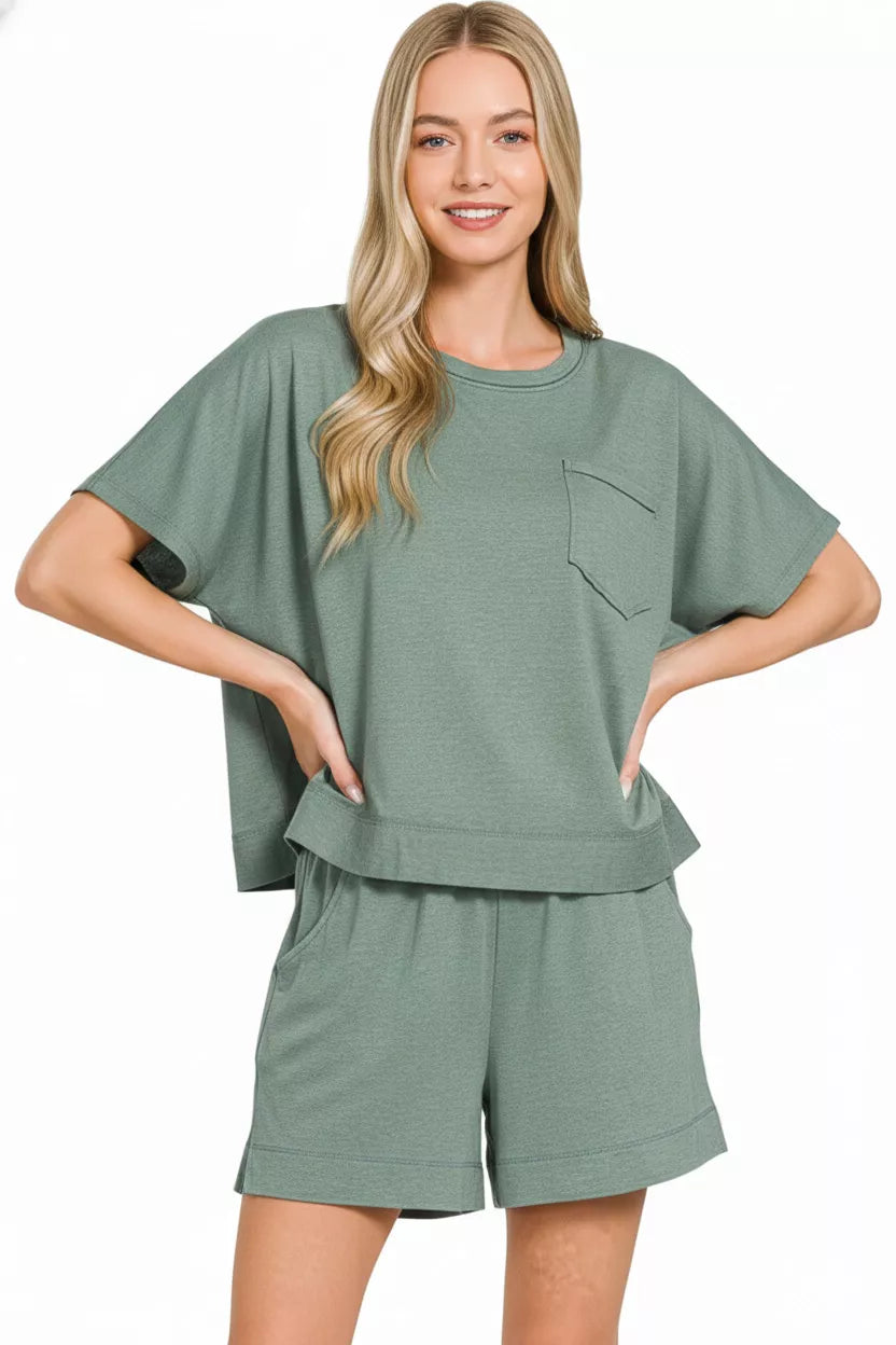 Zenana Exposed Seam Boxy Top & Shorts Set 91fef393-fbbc-4c60-8180-02098a6db461-Max-Origin