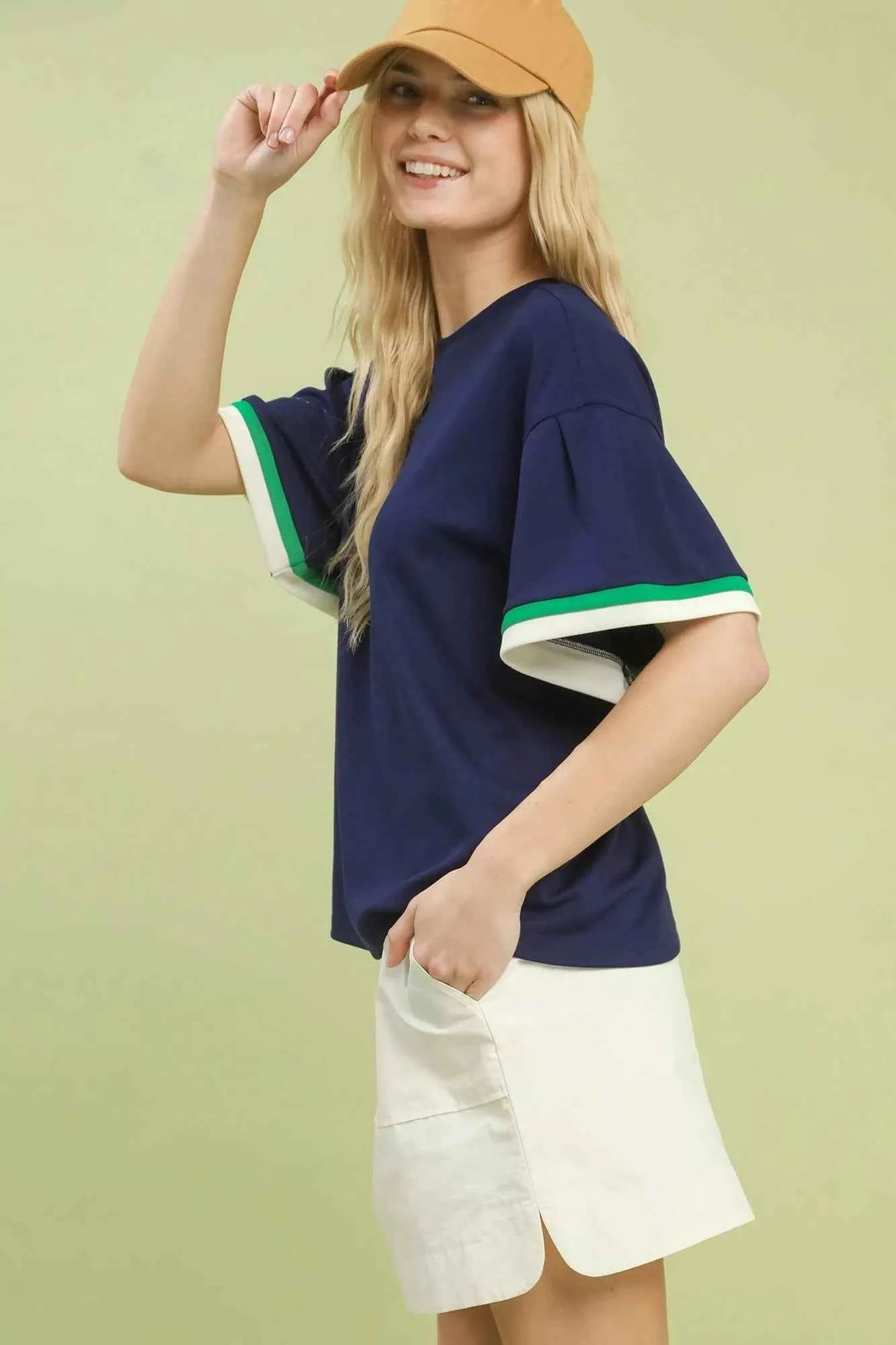 Umgee Contrast Trim Bell Sleeve Top 9226cca0-43b2-4370-95c4-44d2ddd2850d-Max-Origin