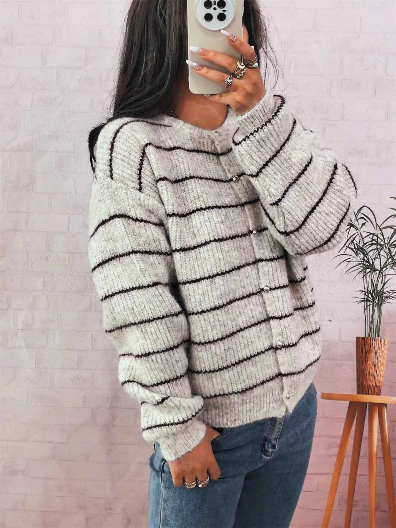 Striped Button Up Long Sleeve Cardigan 92be954b39114e95b1f5b65182bd435d-Max-Origin