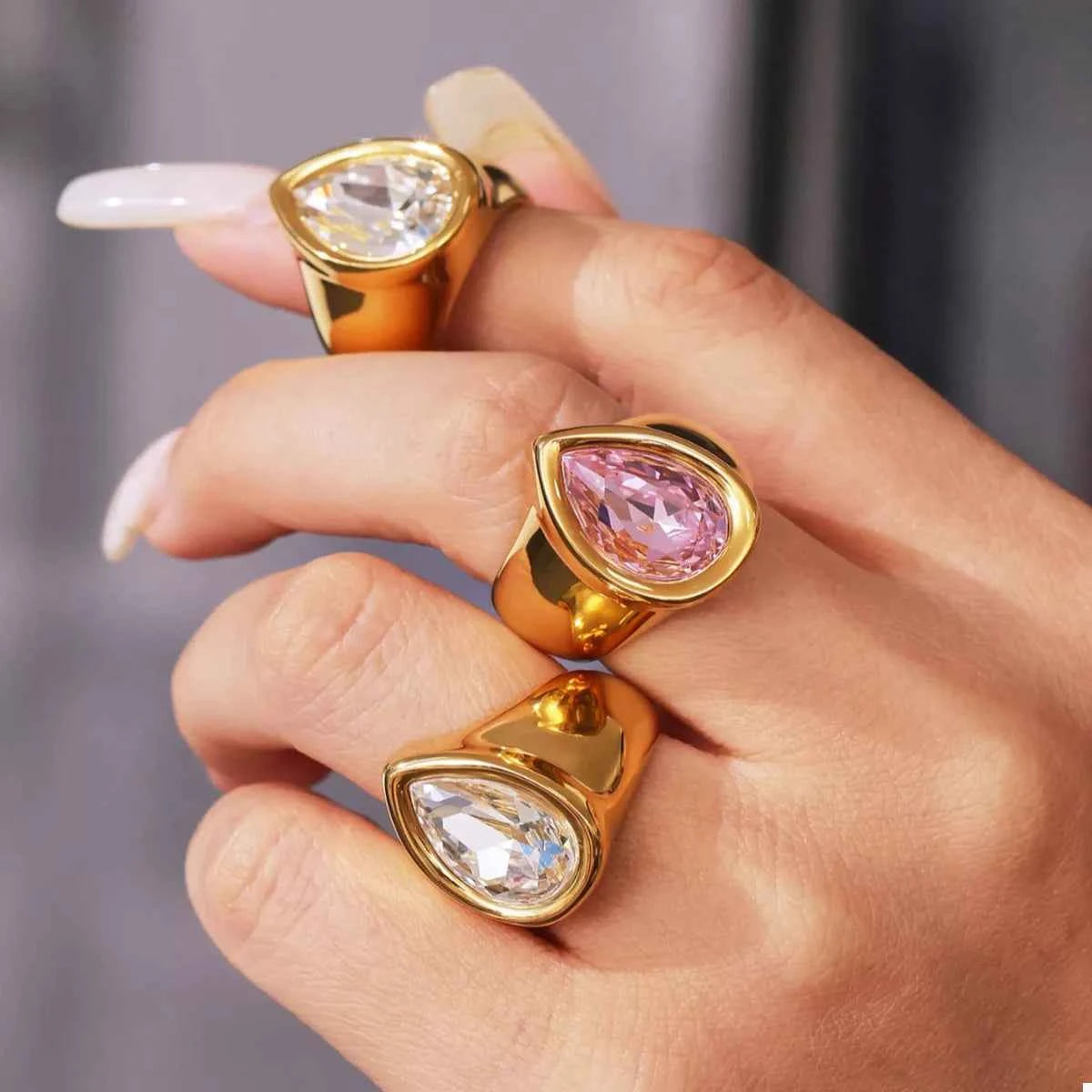 18K Gold-Plated Teardrop Zircon Ring 92c1ea2c-b3bb-45e1-9f78-0725c51fa204-Max-Origin