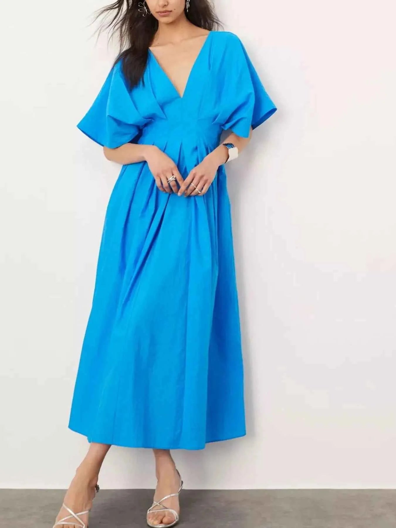 V-Neck Half Sleeve Midi Dress Blue 92d1f6c2-1f18-4285-b6b5-83f316724a3b-Max-Origin