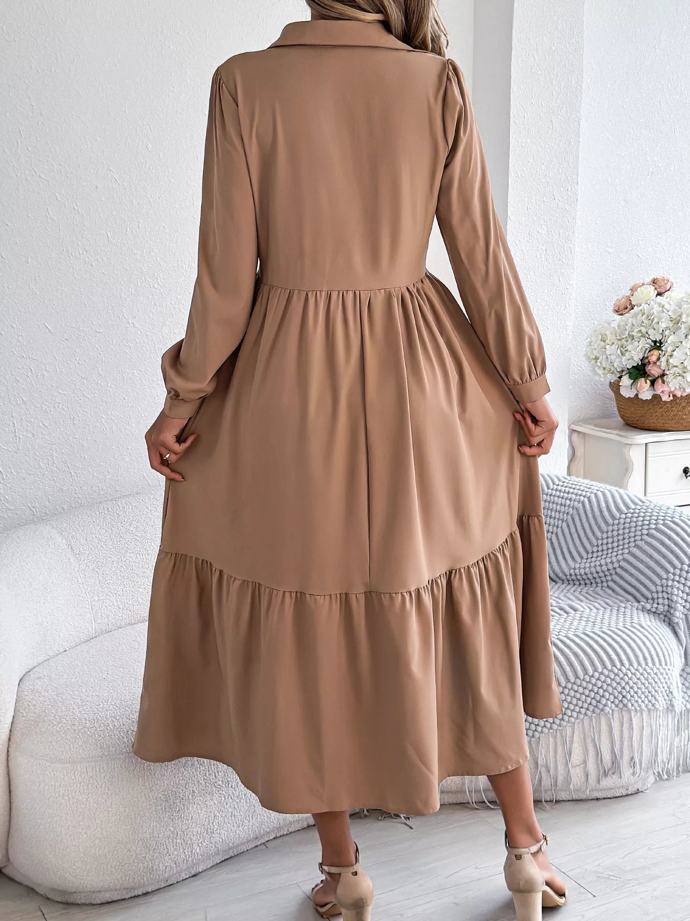 Long Sleeve Tiered Button Front Midi Dress 92d57ee6885a4e82901e18828fac7936-Max-Origin
