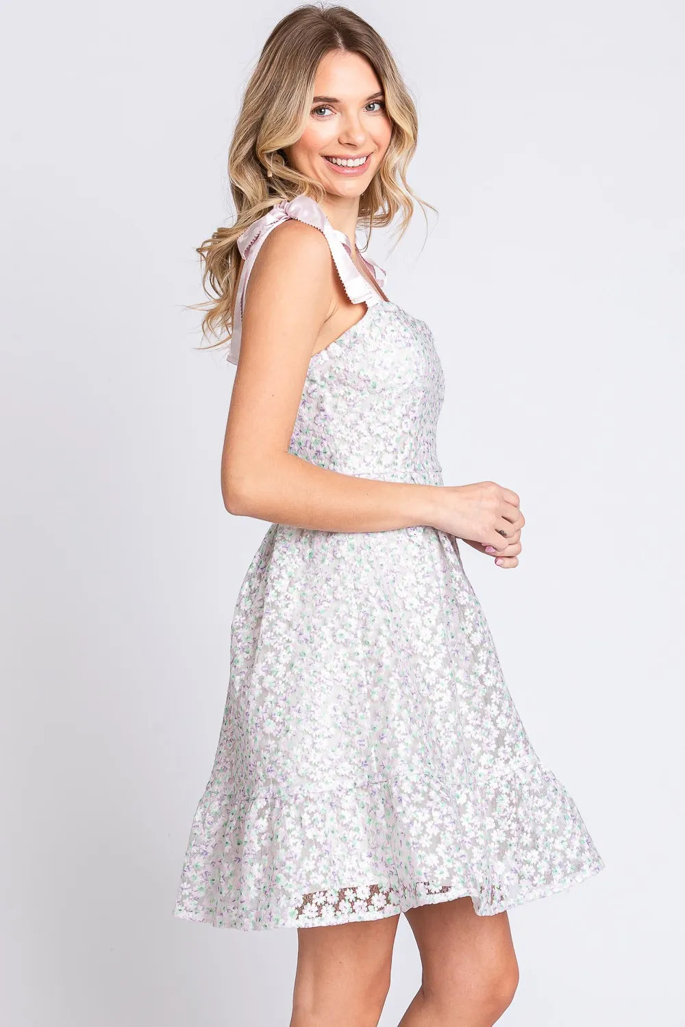 GeeGee Mesh Floral Embroidered Sleeveless Dress 92f776ae-aa1f-4363-a217-d8e3402d7408-Max