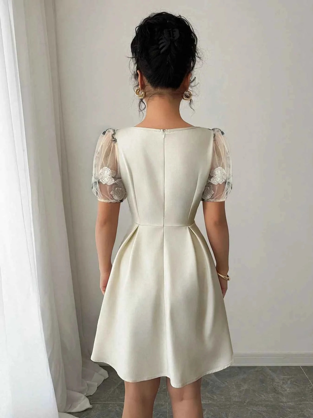 Square Neck Floral Sheer Sleeve Dress 9309e9dd-fea6-4645-a39c-8f26eef421f8-Max-Origin