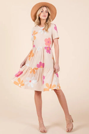 Floral Round Neck Short Sleeve Tiered Dress - Ruched Opaque Apricot 930d61f6-3b3e-47fc-b978-8ad7659a6f9d-Max