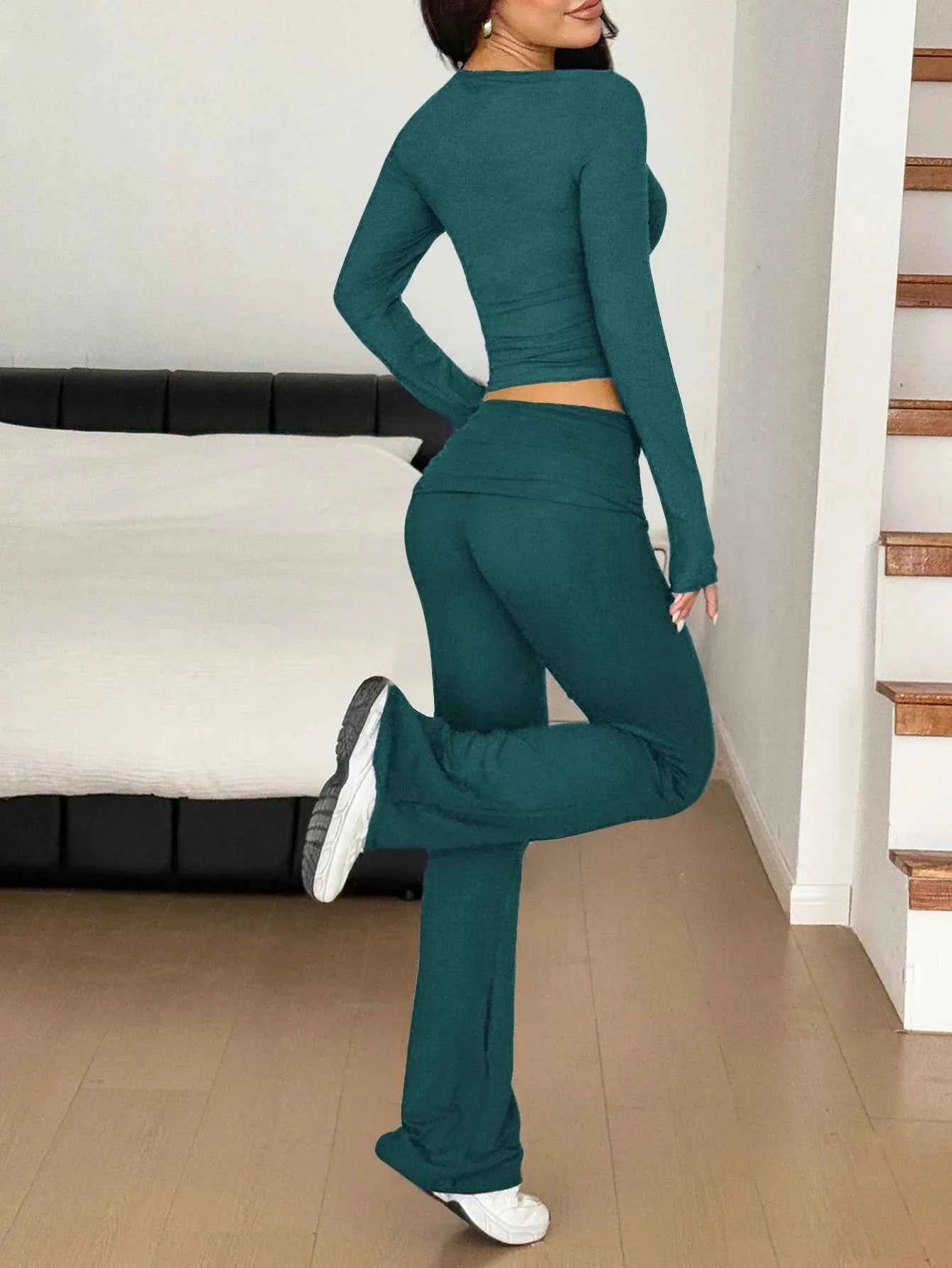Long Sleeve Crop Top and Bootcut Pants Set 938aac25-bef8-48ff-9602-6c20fc4ee4b9-Max-Origin