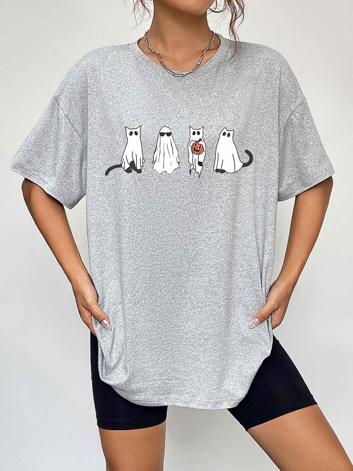 Round Neck Short Sleeve Ghost Graphic T-Shirt 939193a1a4bf4fc5a26e2d2a3848076a-Max