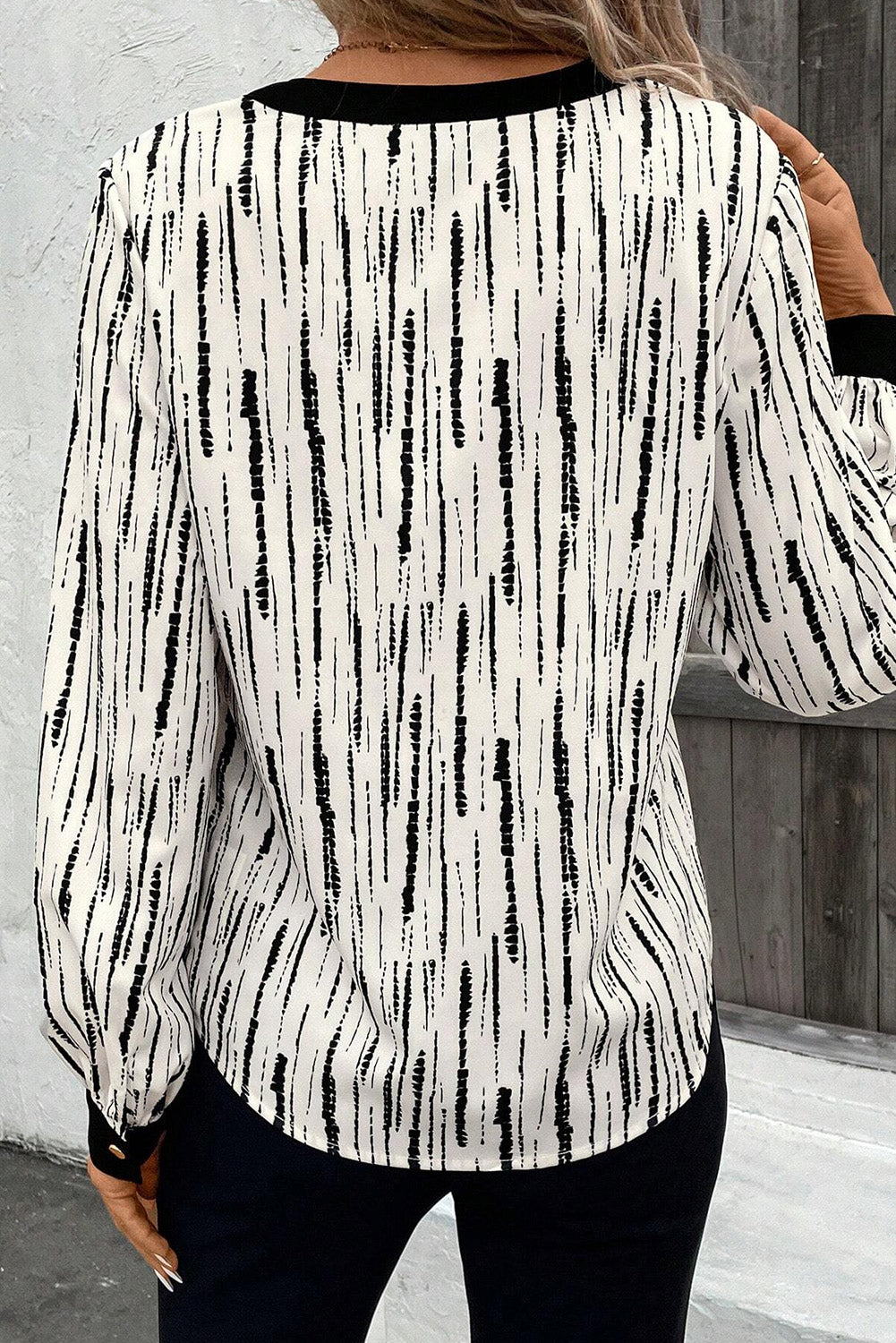 White Abstract Print V-neck Long-sleeve Blouse 93f71694ca5fab77