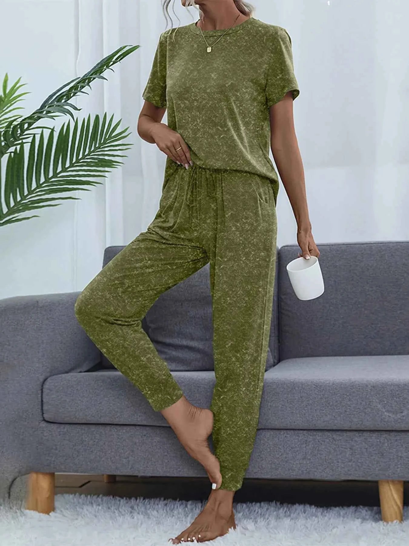 Round Neck Short Sleeve Top and Pants Lounge Set Green 940f0b97747648cd90d5731d4c7f46fe-Max-Origin