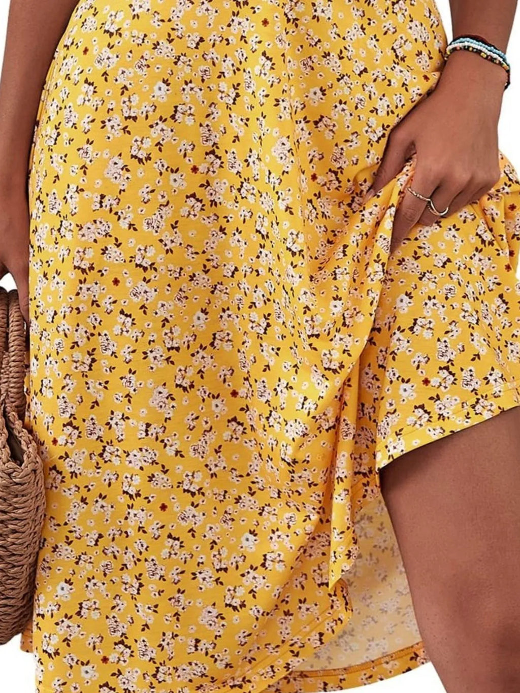 Printed Halter Neck Dress 94402b22-61a0-464d-abd4-32cfc5ef7db4-Max-Origin